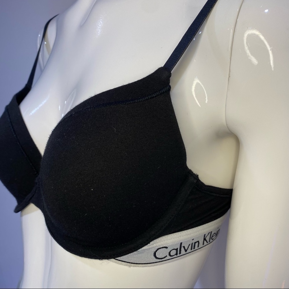 Calvin Klein bra - Picture 2 of 3
